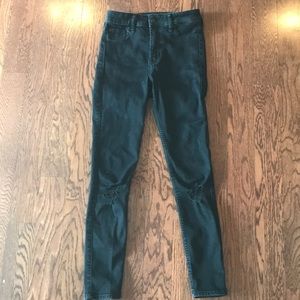 Blacks Hollister skinny jeans